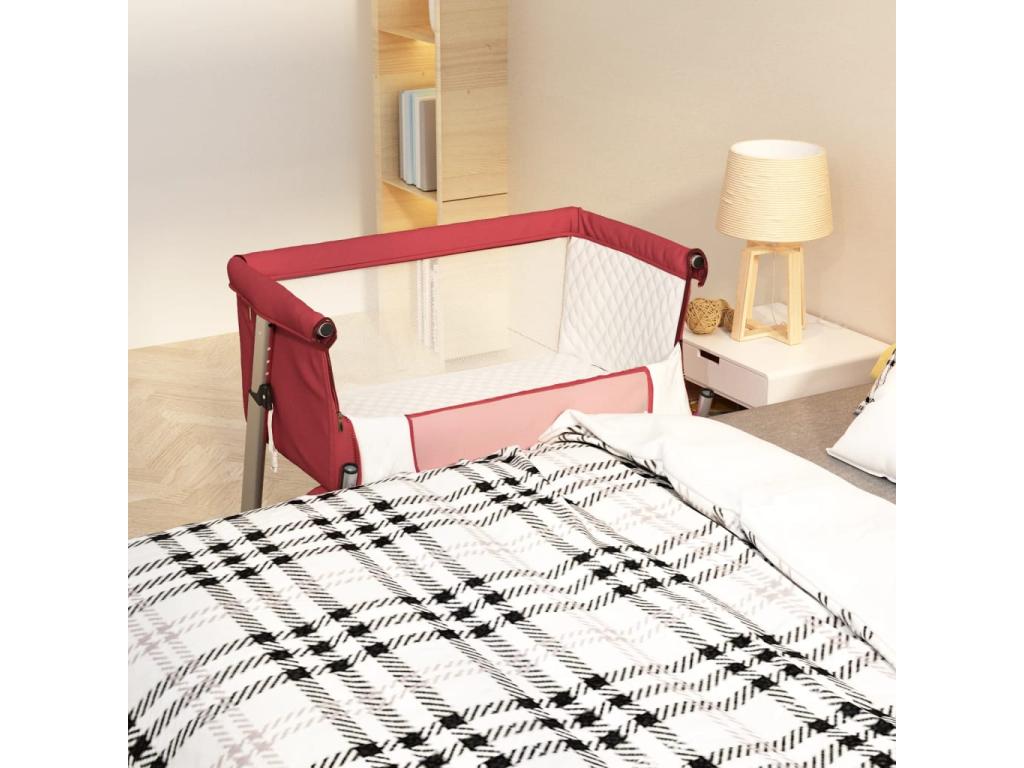 Matelas en tissu rouge