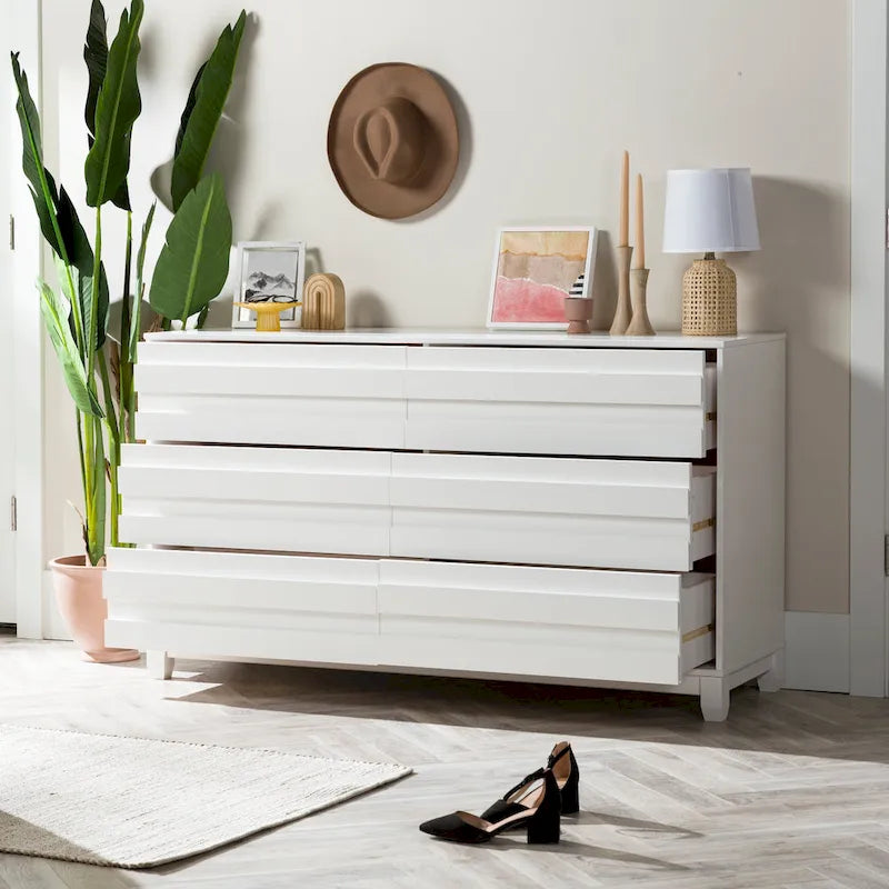 Commode contemporaine Middlebrook en bois massif à 6 tiroirs