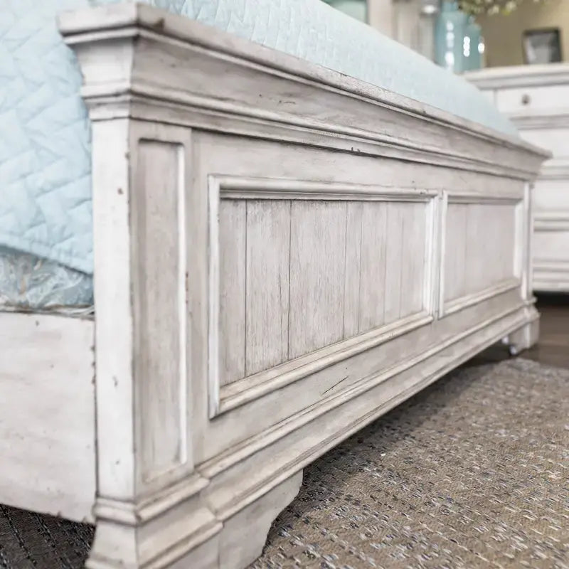 Ensemble de chambre à coucher Steve Silver Havenwood 5 pièces avec panneaux rembourrés