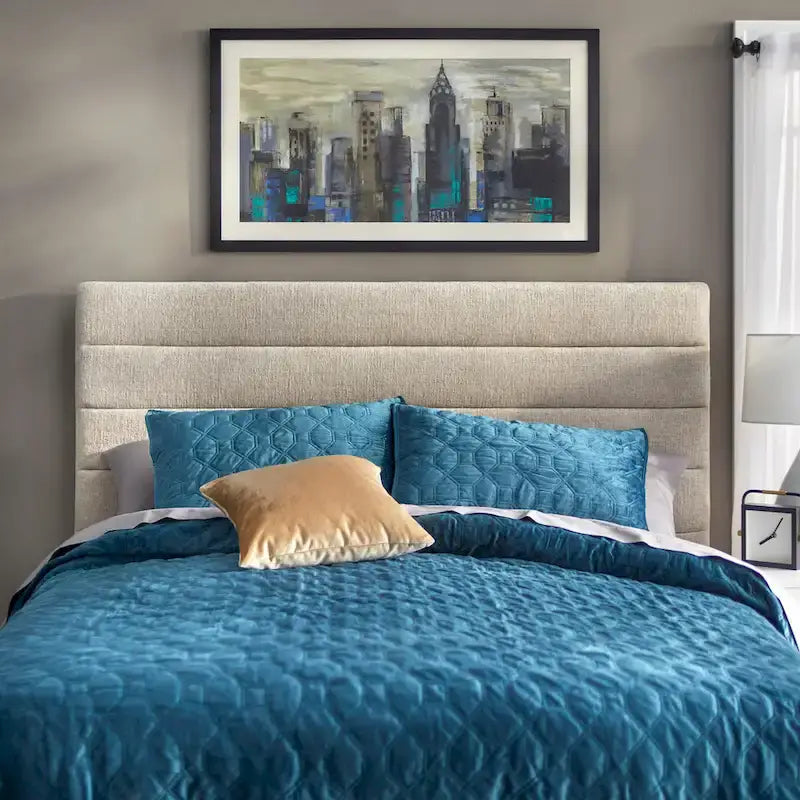 Lit rembourré Lifestorey Raquel Channel Back Queen