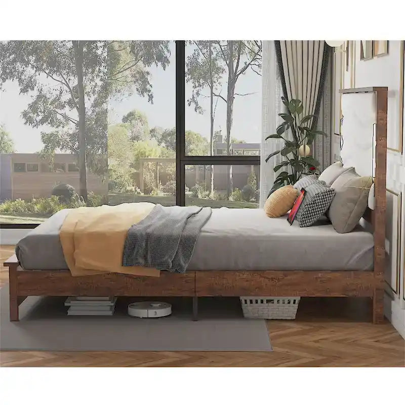 Cadre de lit King Size avec tête de lit rembourrée et station de recharge